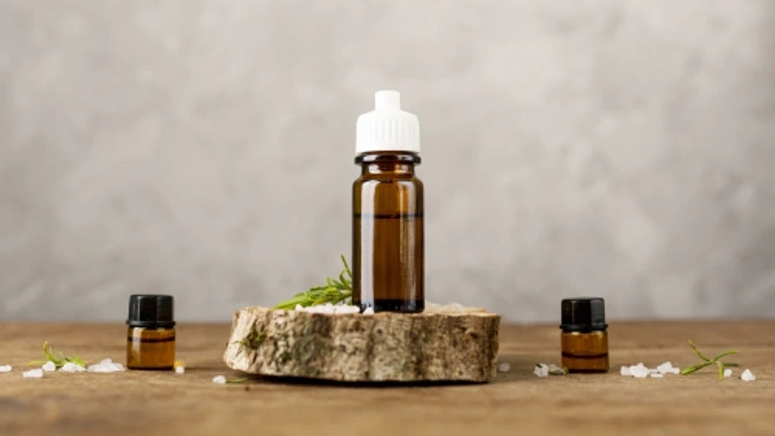 Essential Oils for Relaxation: Scents That Soothe the Mind