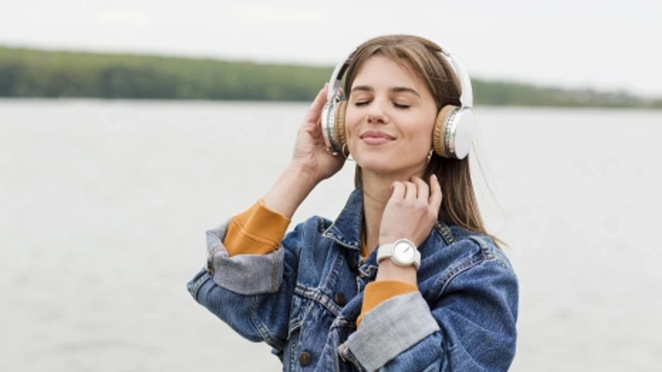 How Listening to Music Can Help You Relax and Unwind