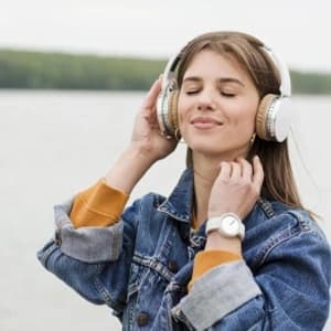 How Listening to Music Can Help You Relax and Unwind